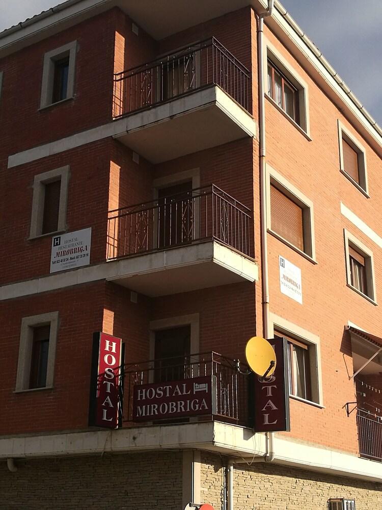 Hostal Mirobriga Ciudad Rodrigo Ngoại thất bức ảnh